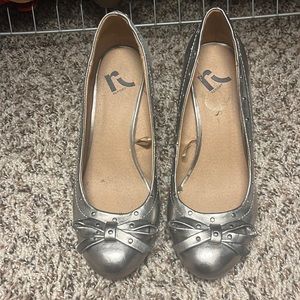 Silver shoes size 6.5 like new